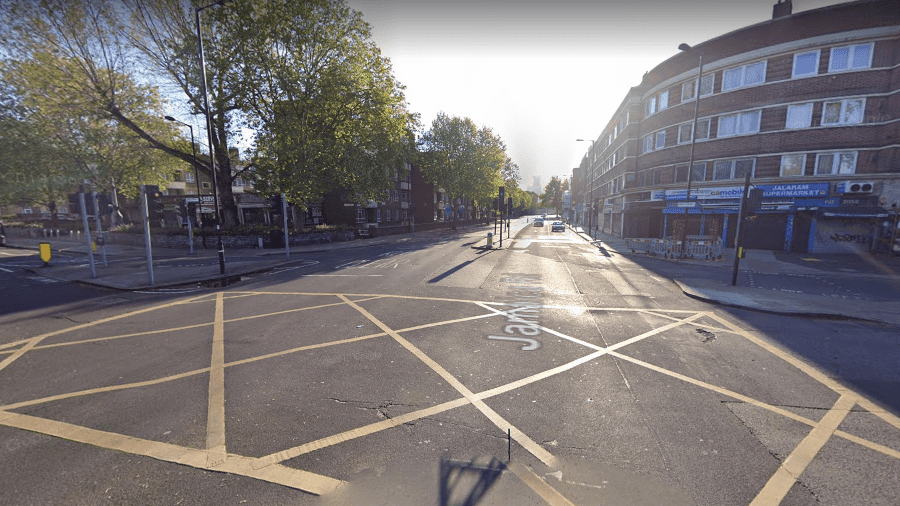 Jamaica Road in the heat