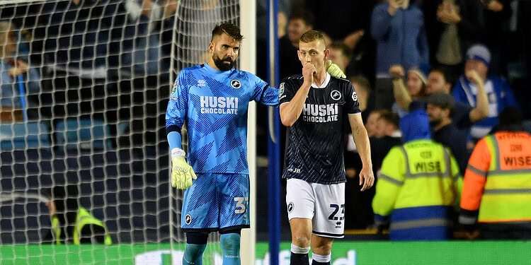 George Saville and Bartosz Bialkowski chat during Millwall's loss to Reading. Image: Millwall FC