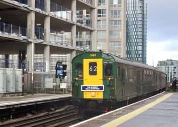 The 60116 Mountfield passing through Elephant and Castle station. Credit: Henry Long